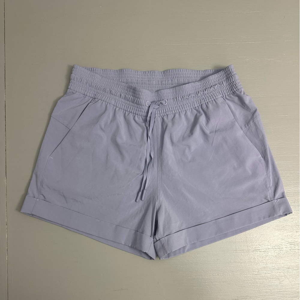 Lululemon Spring Break Away Short *4-way Stretch 3" size 6